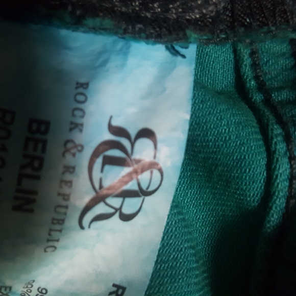 Rock and Republic Jeans - Picture 2 of 3